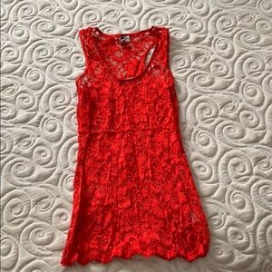 BLE lace tank top